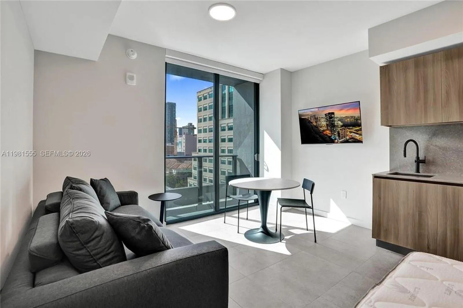 1 bath for sale at 121 NE 5 St # 801B, Miami FL 33132