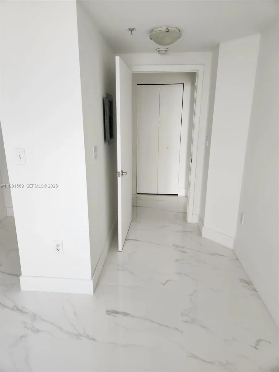 2775 NE 187th St # 607, Aventura FL 33180