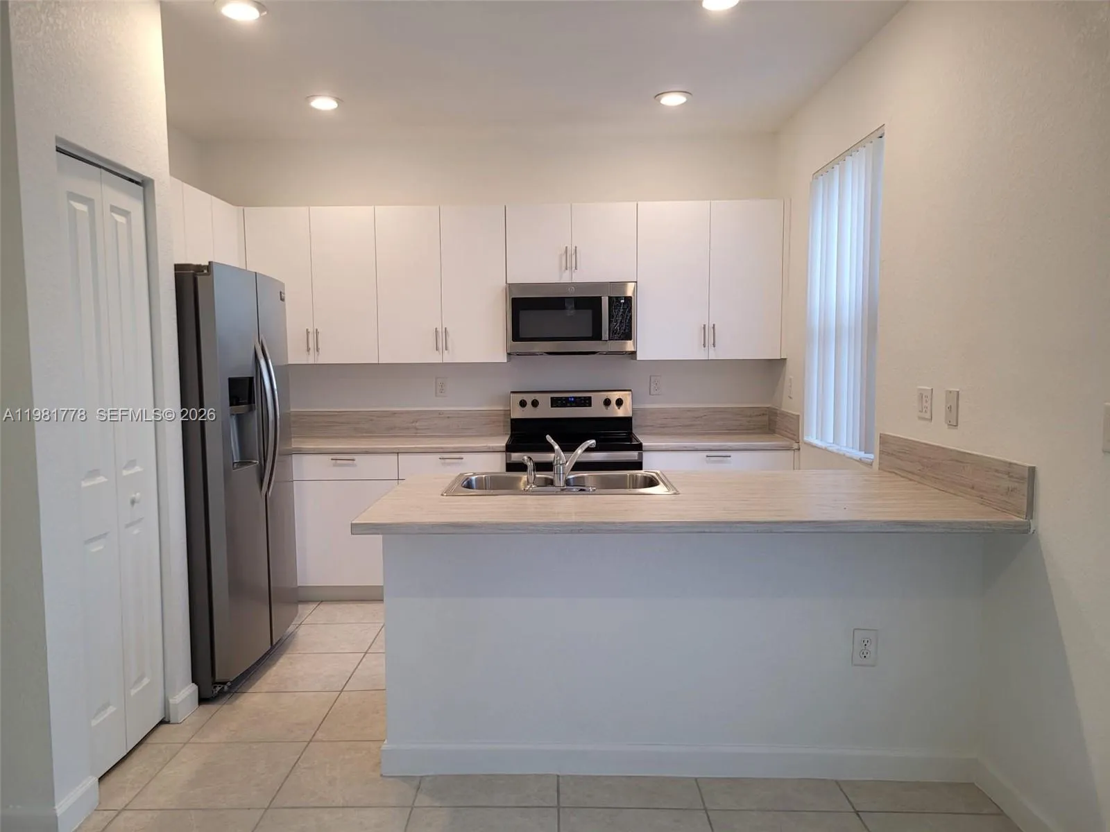 2685 SE 13th St, Homestead FL 33035