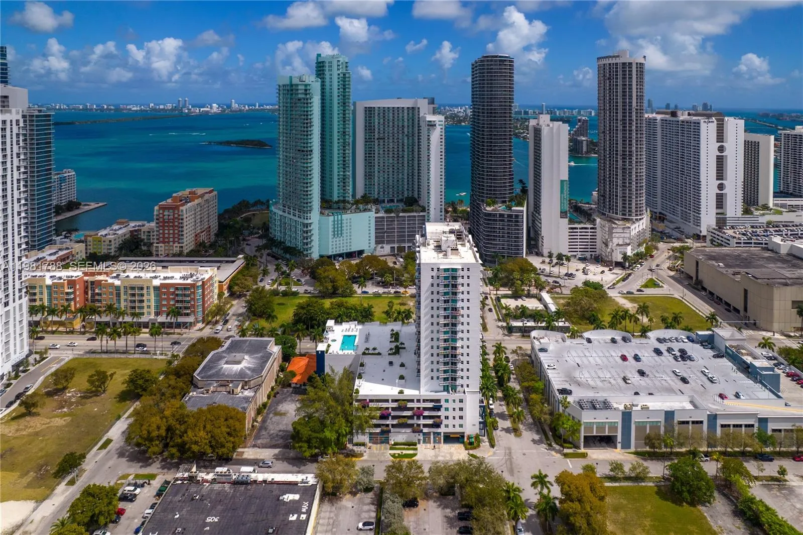 275 NE 18th St # 808, Miami FL 33132