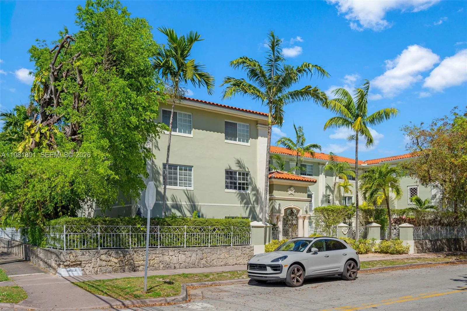 45 Antilla Ave # 3C, Coral Gables FL 33134