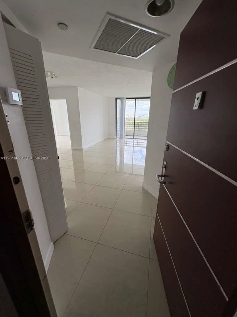 3300 NE 191st St # 801, Aventura FL 33180