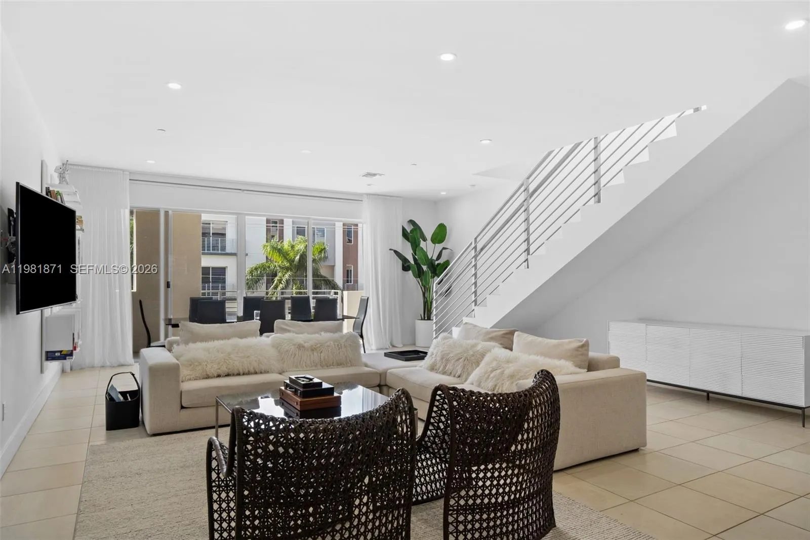 3 bedroom 2 bath for sale at 1034 NE 18th Ave # 205, Fort Lauderdale FL 33304