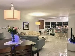 5005 Collins Ave # 518, Miami Beach FL 33140