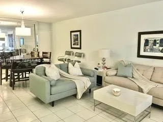 5005 Collins Ave # 518, Miami Beach FL 33140