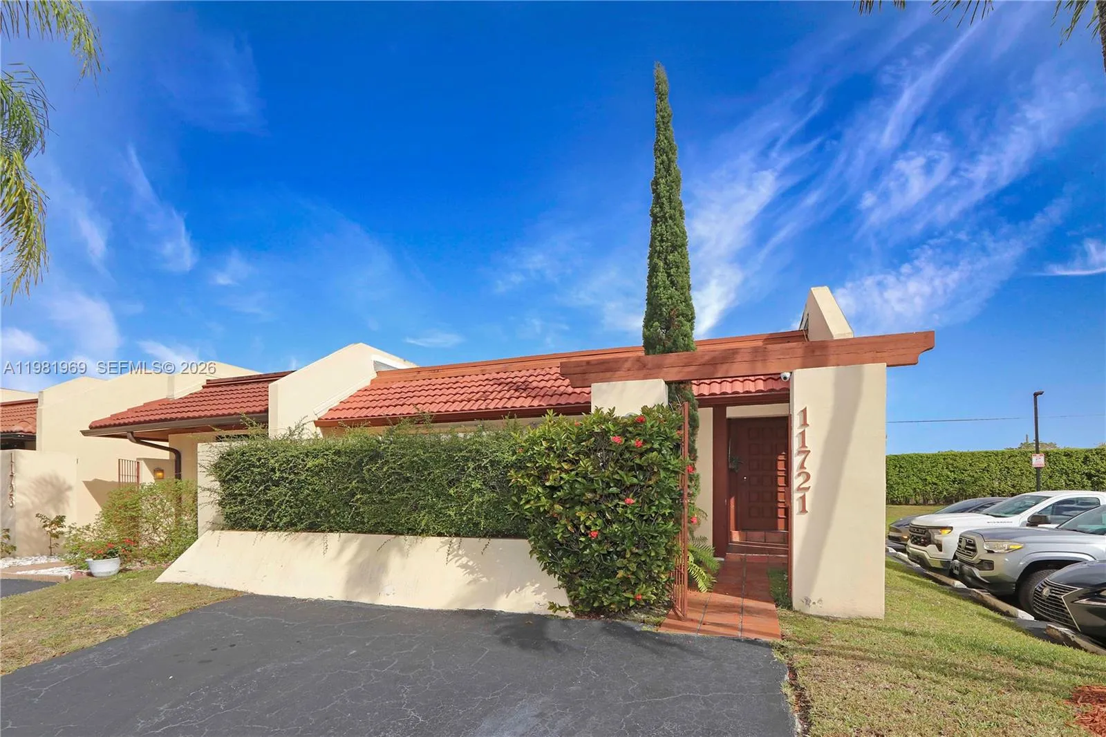 3 bedroom 2 bath for sale at 11721 SW 112th Ter, Miami FL 33186