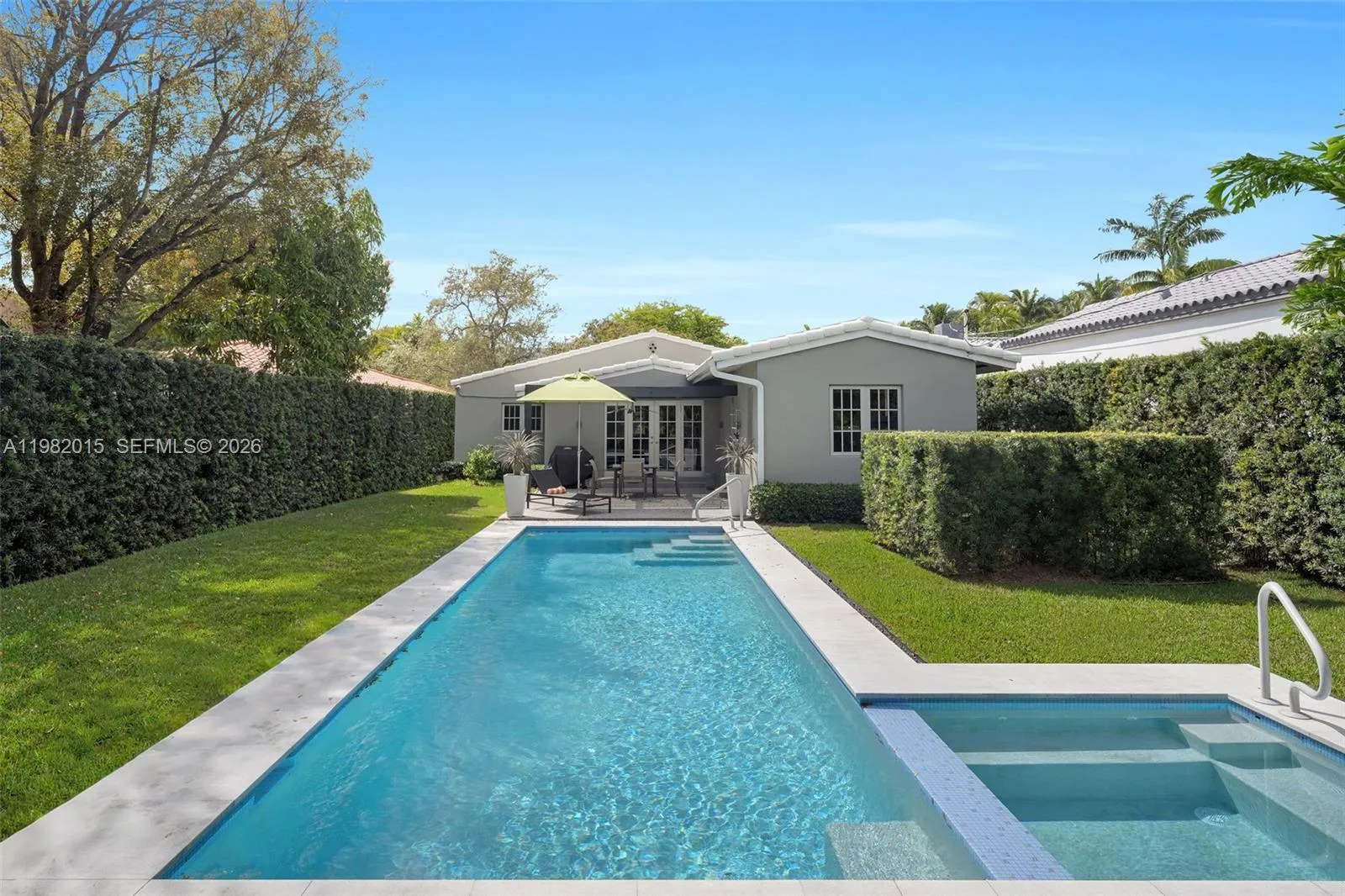 1729 Lenox Ave, Miami Beach FL 33139