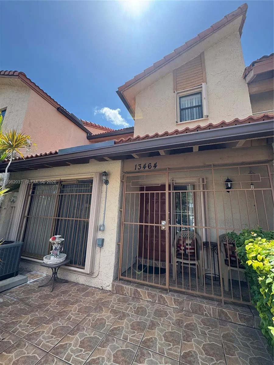 13464 SW 11th Ter, Miami FL 33184