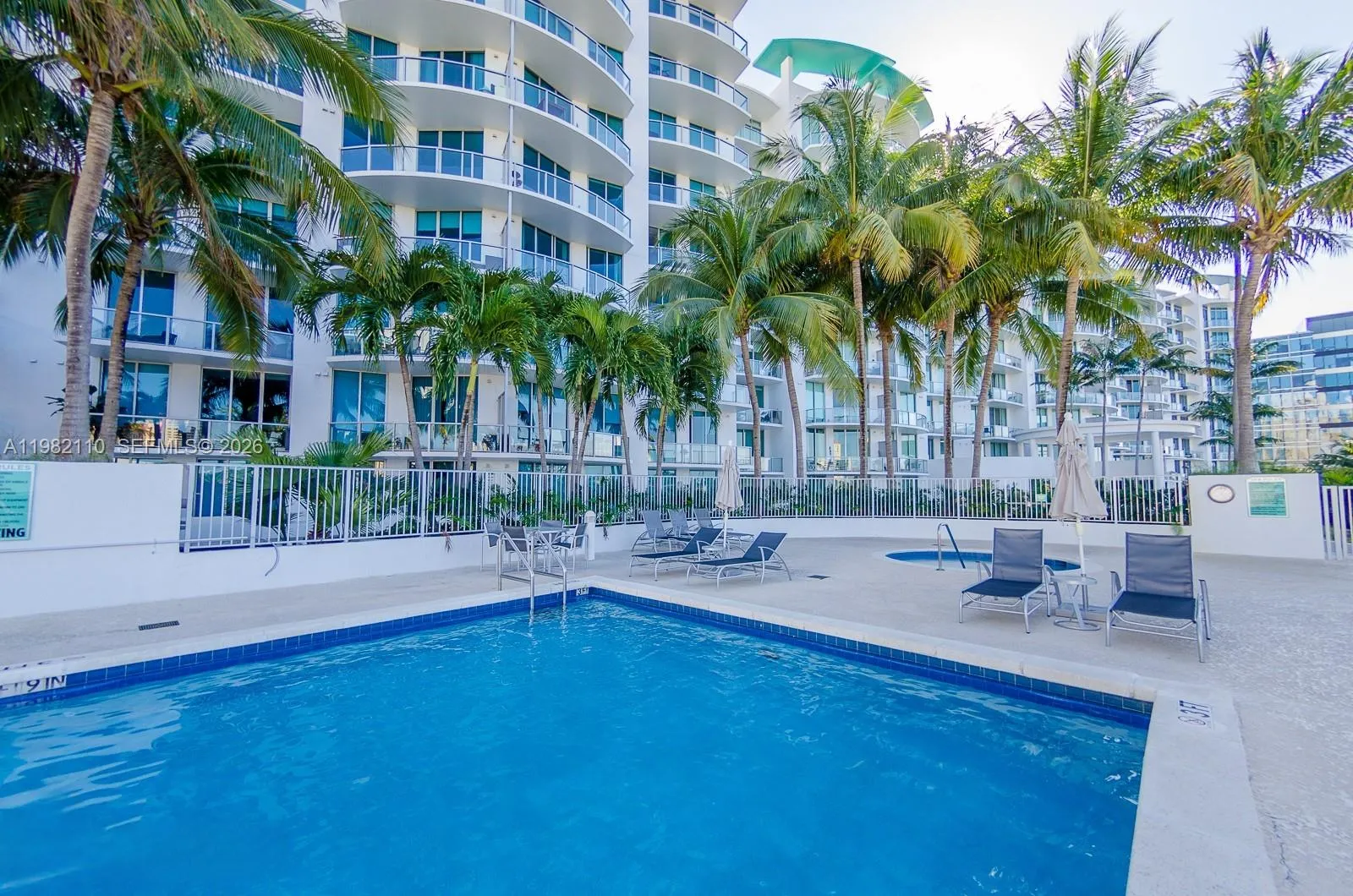 3029 NE 188th St # 907, Aventura FL 33180