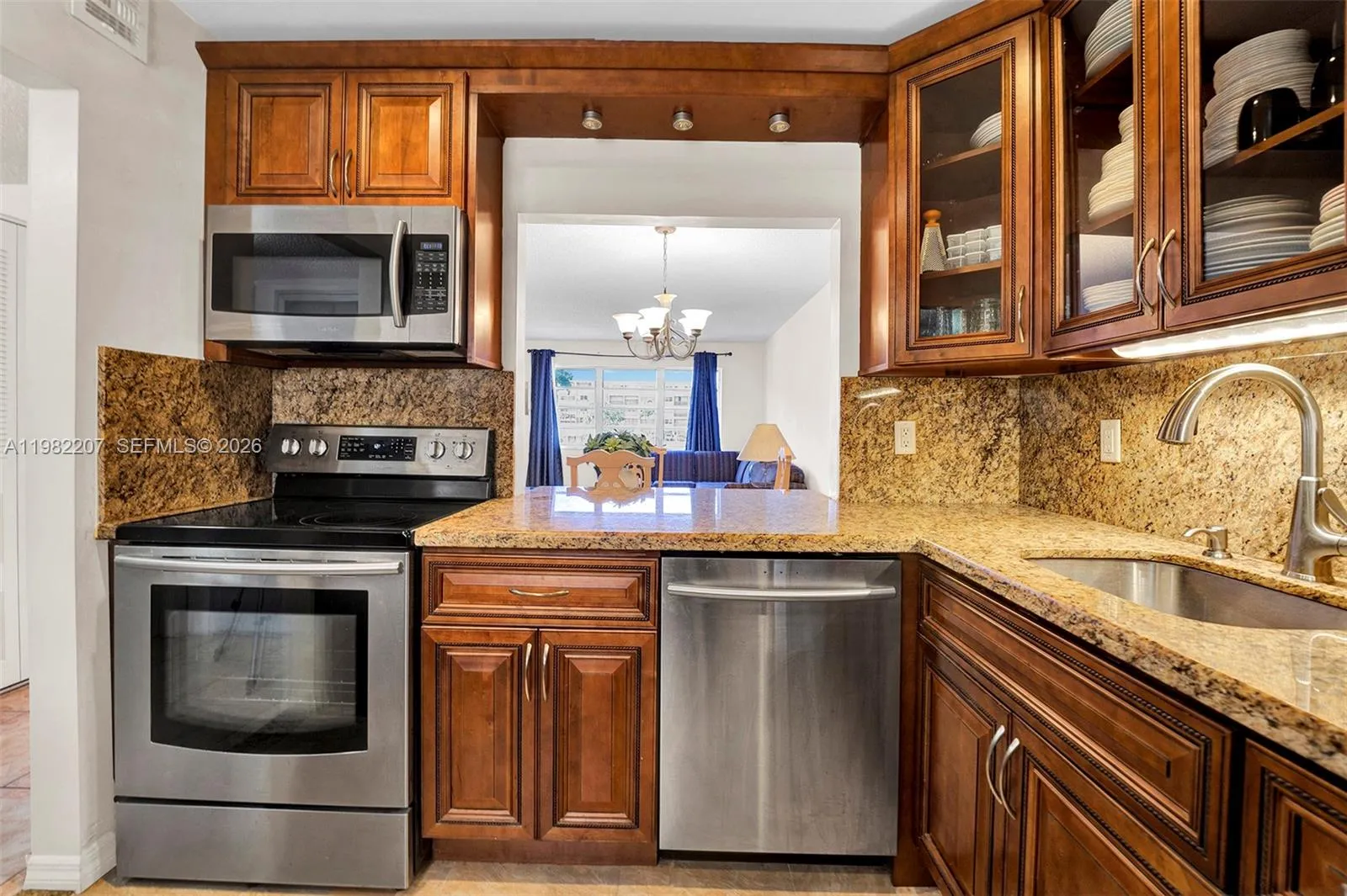 410 SE 2nd St # 220, Hallandale Beach FL 33009