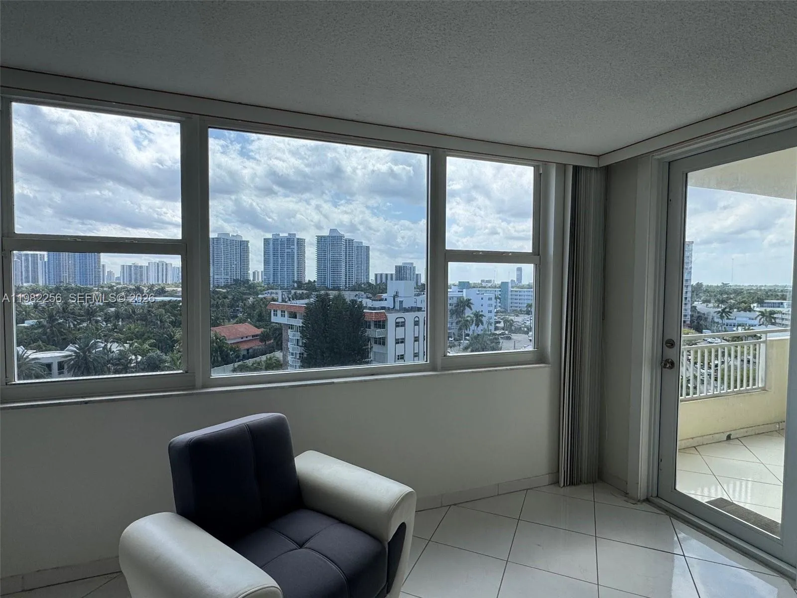 3180 S Ocean Dr # 721, Hallandale Beach FL 33009