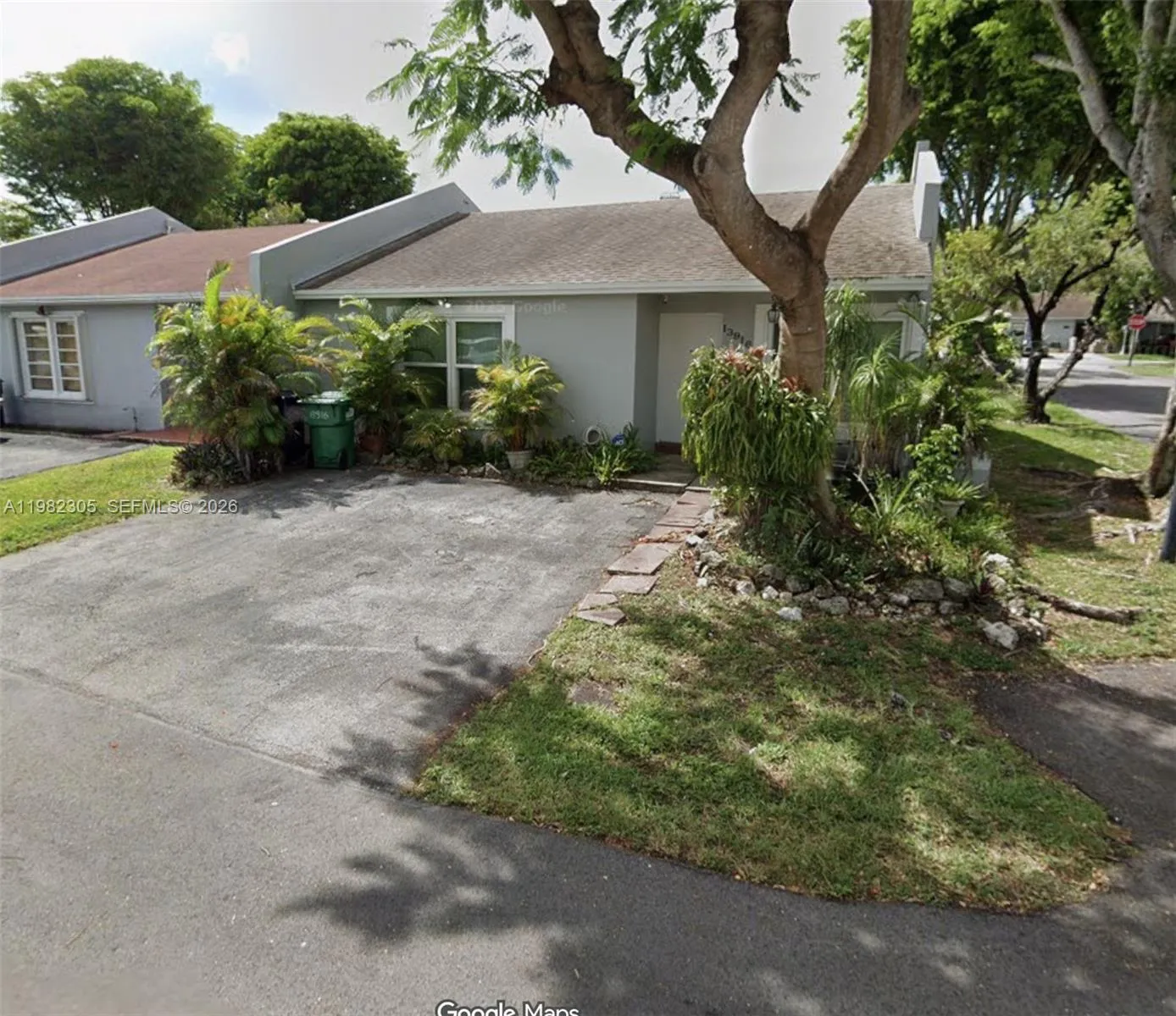 3 bedroom 1 bath for sale at 13916 SW 56th Ln, Miami FL 33183