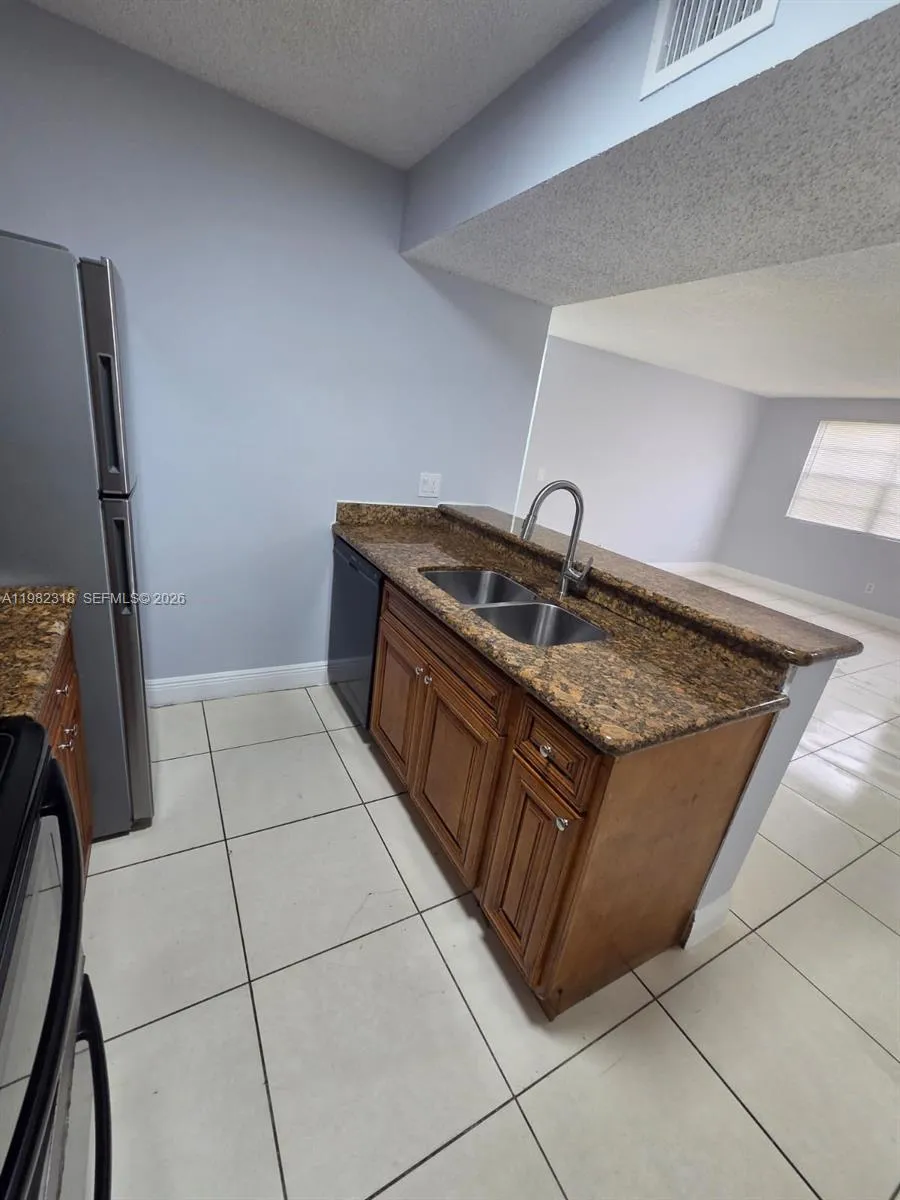 1241 SW 46th Ave # 1006, Pompano Beach FL 33069