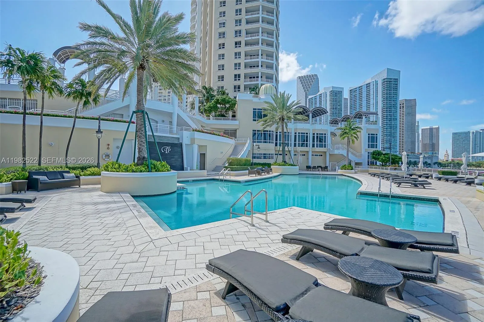 808 Brickell Key Dr # 3702, Miami FL 33131