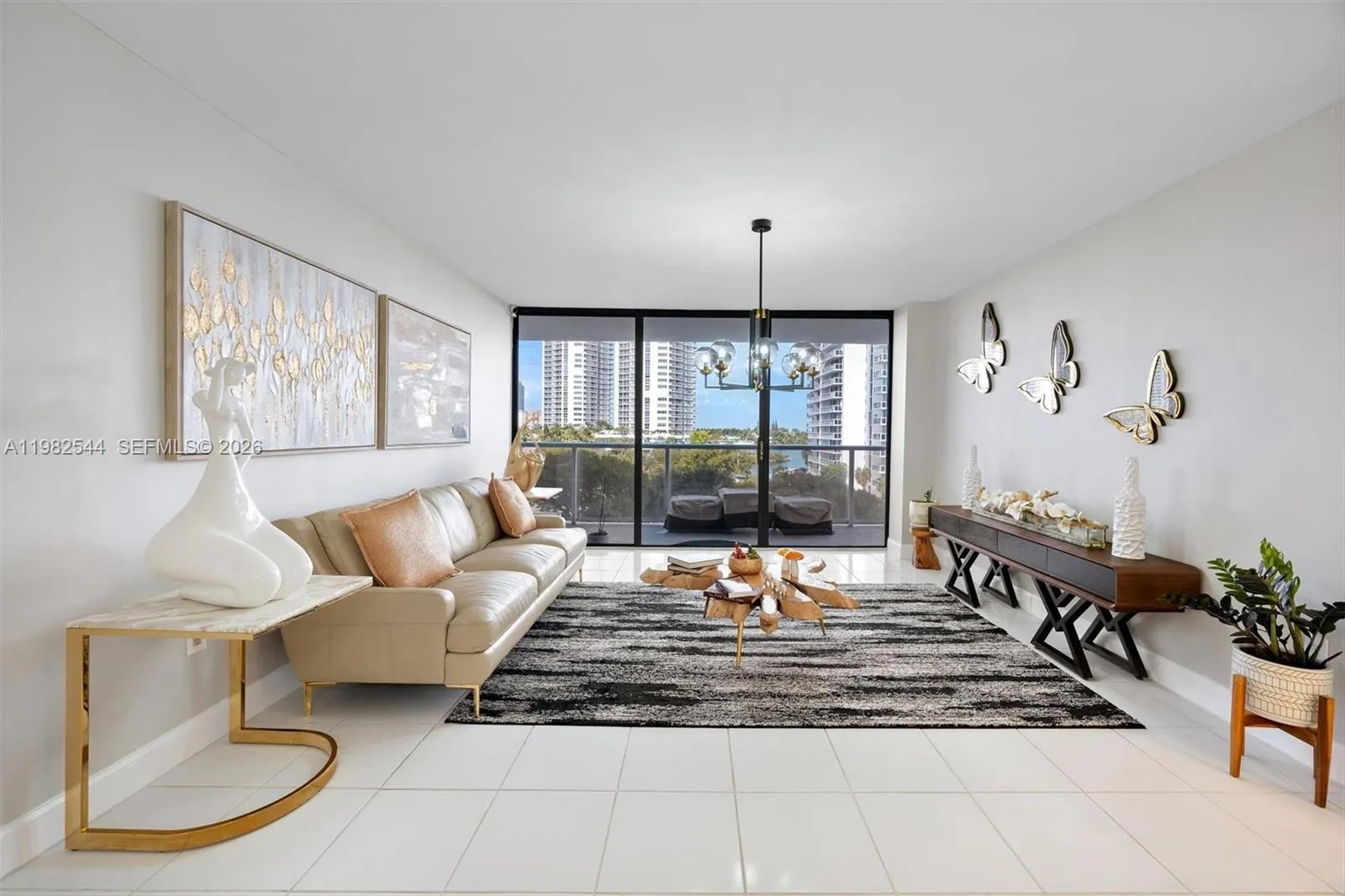 2 bedroom 2 bath for sale at 3731 N Country Club Dr # 521, Aventura FL 33180