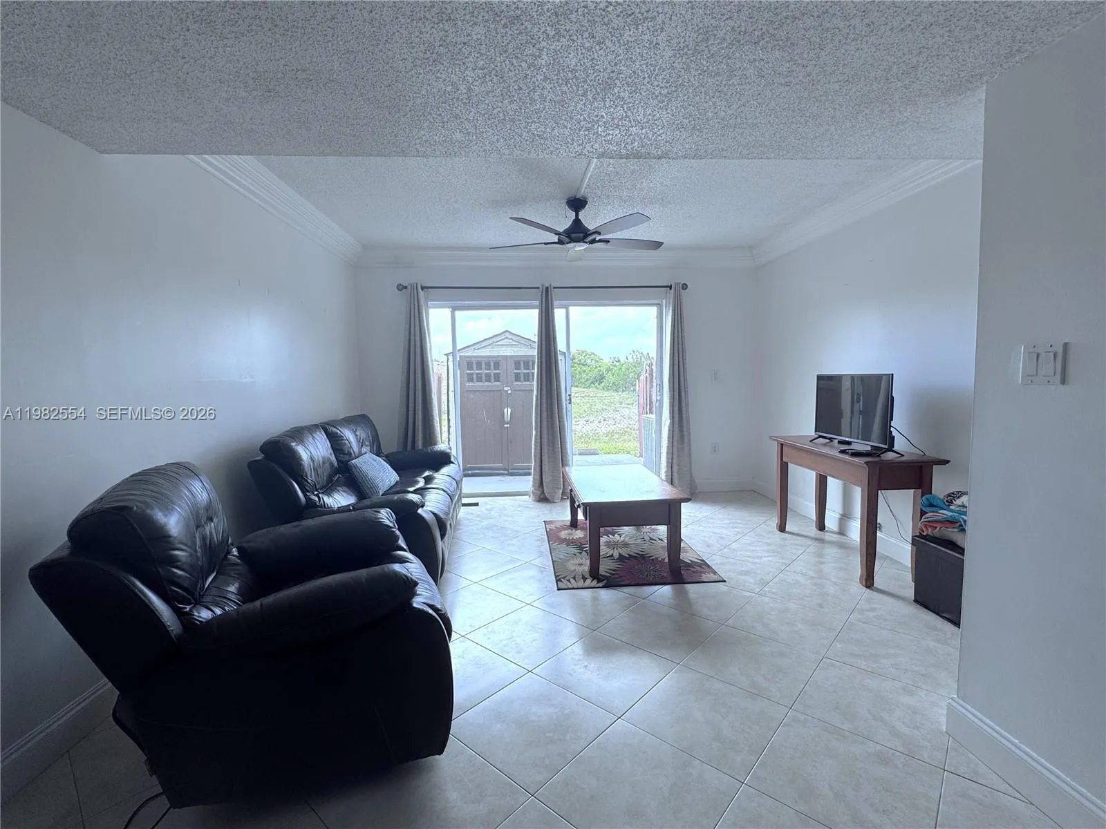 1143 NW 123rd Ct # 607, Miami FL 33182