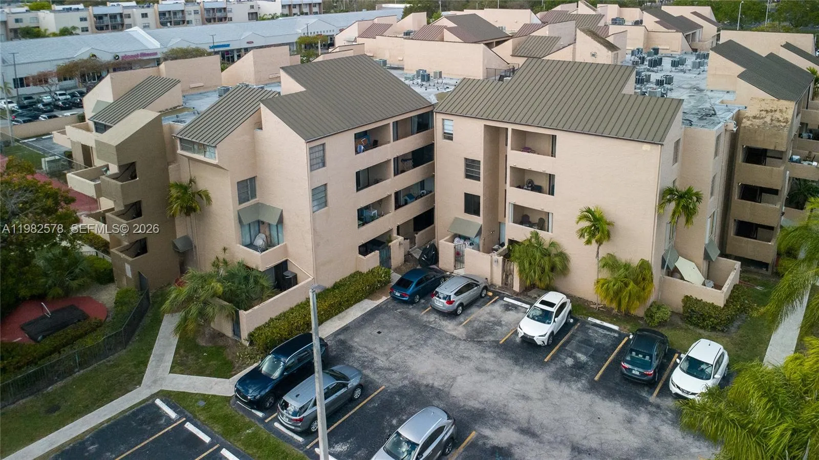 1 bedroom 1 bath for sale at 10500 SW 108th Ave # B414, Miami FL 33176