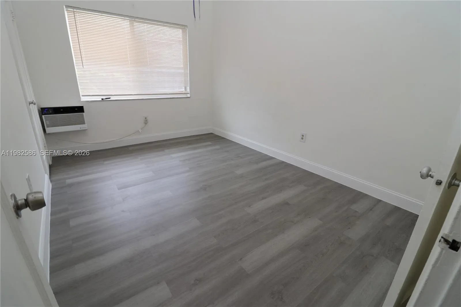 835 83rd St, Miami Beach FL 33141