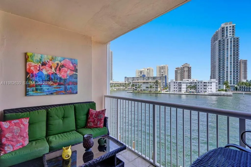 121 Golden Isles Dr # 205, Hallandale Beach FL 33009