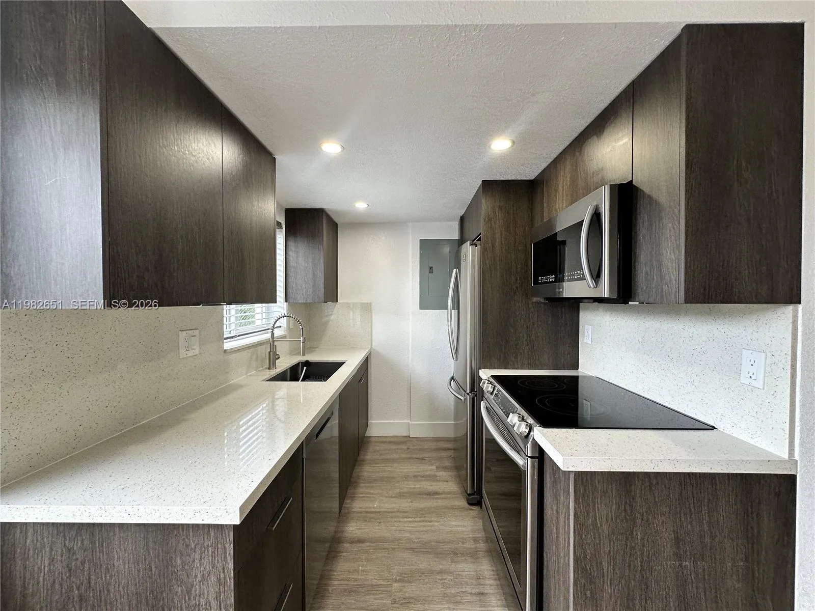 913 NE 17th St # 8, Fort Lauderdale FL 33305