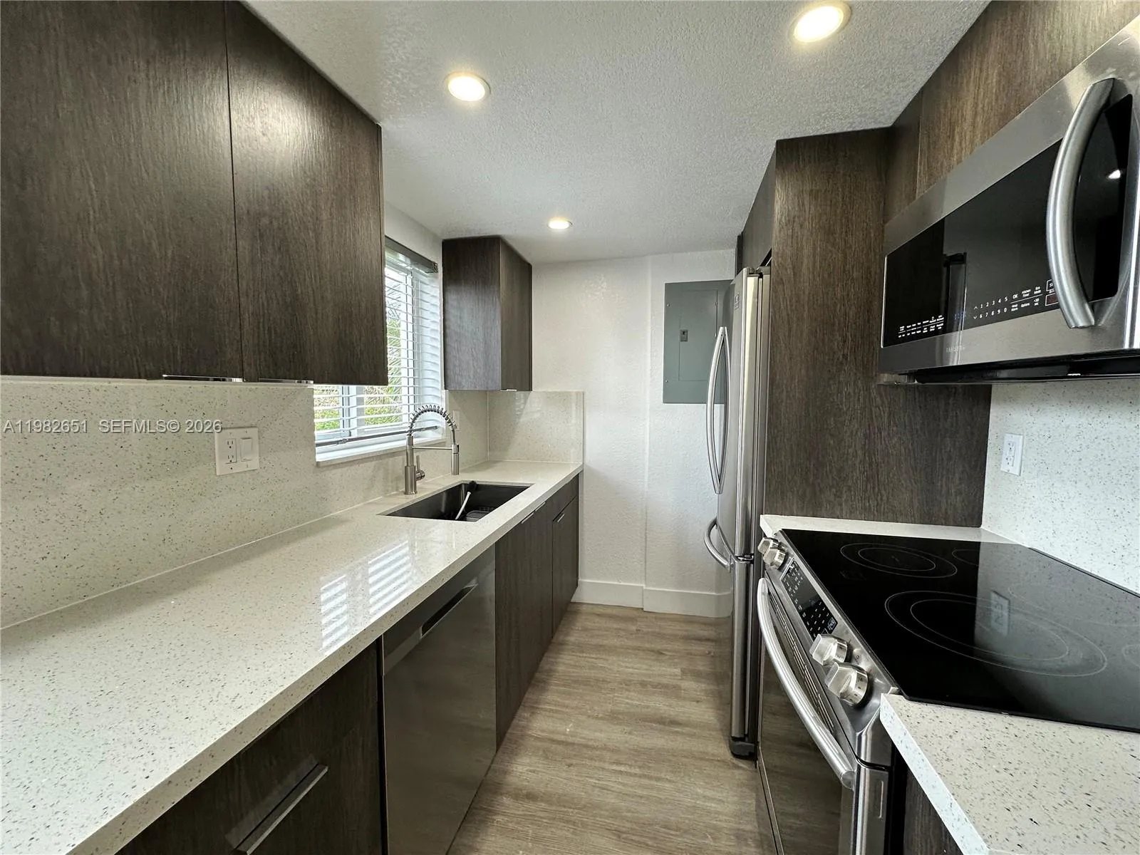 913 NE 17th St # 8, Fort Lauderdale FL 33305