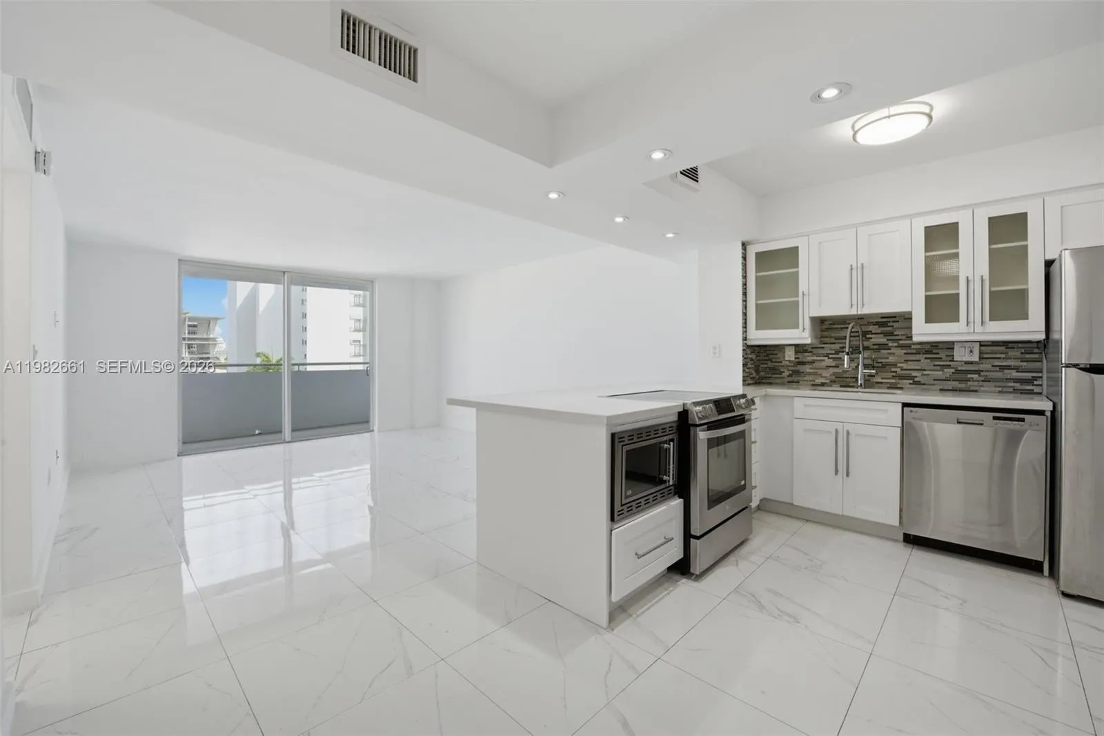 1 bedroom 1 bath for sale at 1658 Bay Rd # 703, Miami Beach FL 33139
