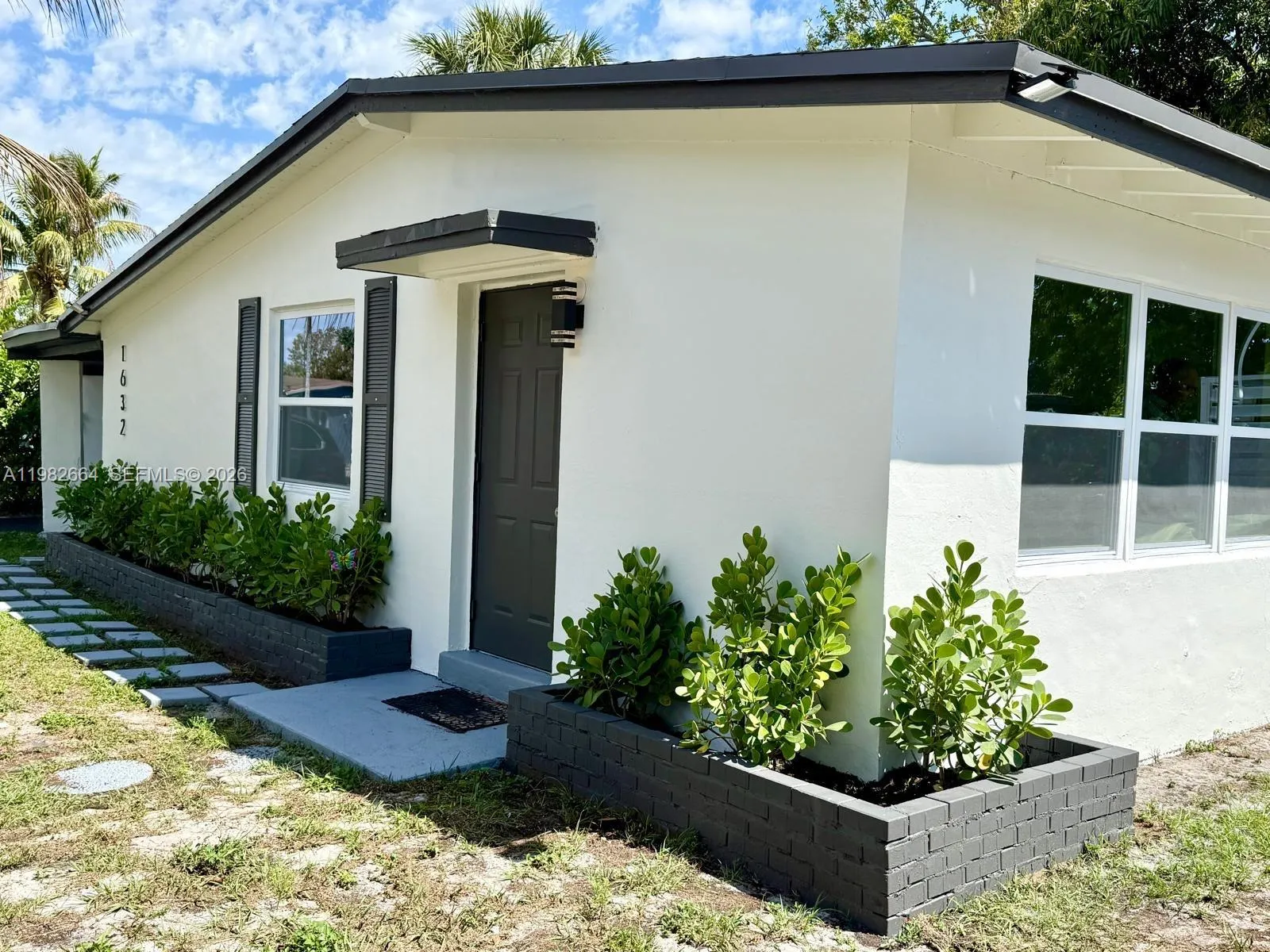 3 bedroom 1 bath for sale at 1632 NW 18th Ave, Fort Lauderdale FL 33311