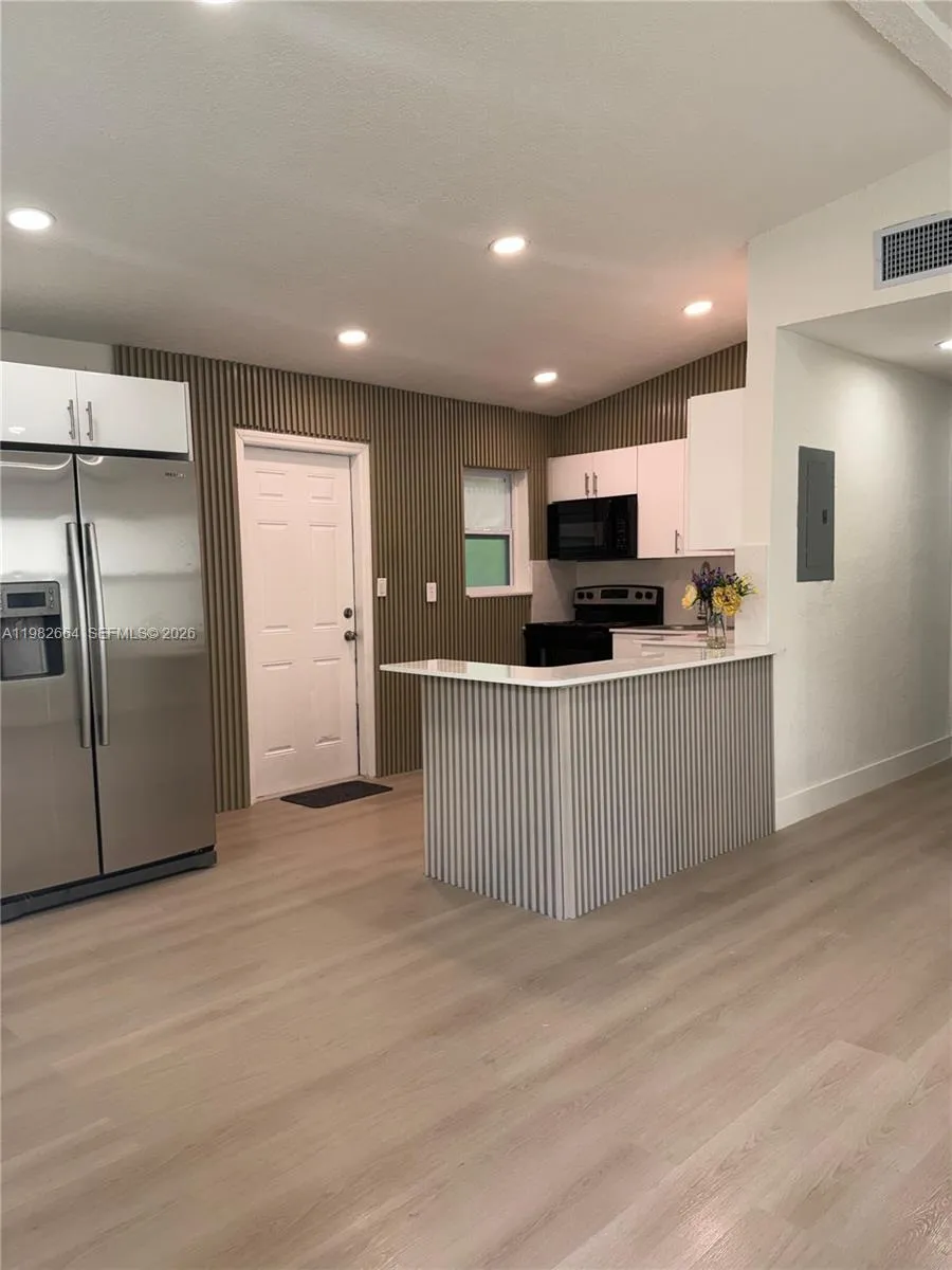 1632 NW 18th Ave, Fort Lauderdale FL 33311