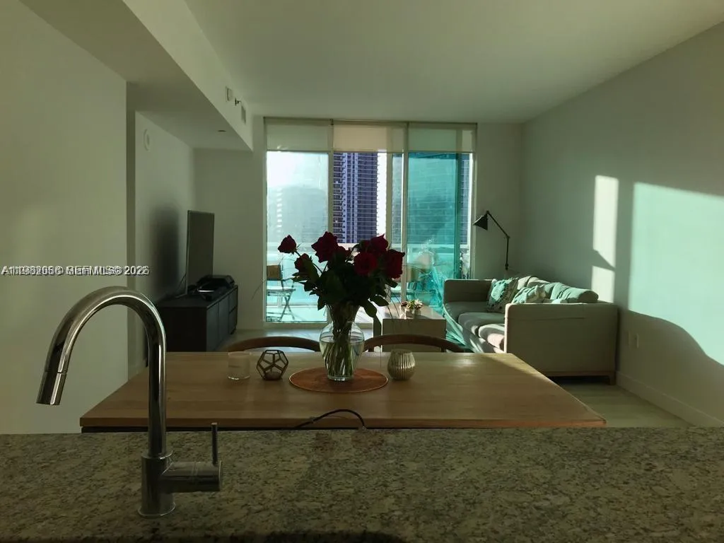 950 Brickell Bay Dr # 2001, Miami FL 33131