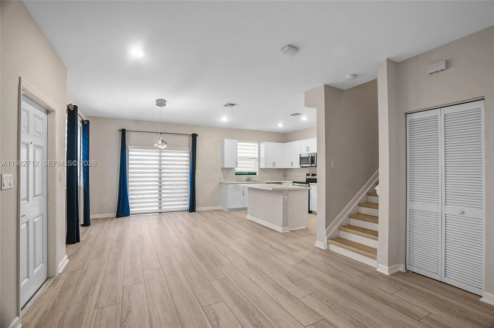 4665 Caspian Way, Davie FL 33314