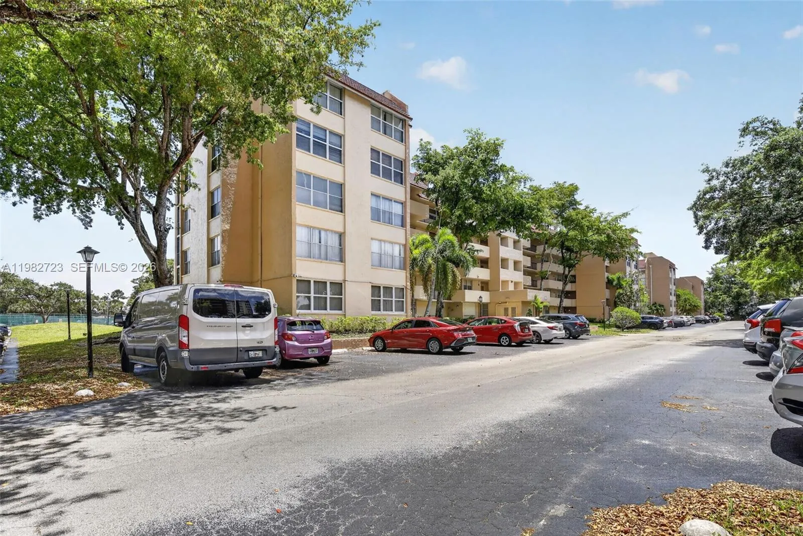 3751 Environ Blvd # 141, Lauderhill FL 33319