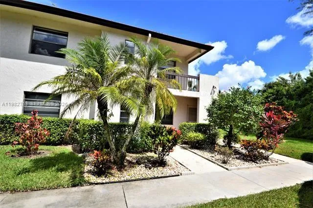 7944 Eastlake Dr # D, Boca Raton FL 33433
