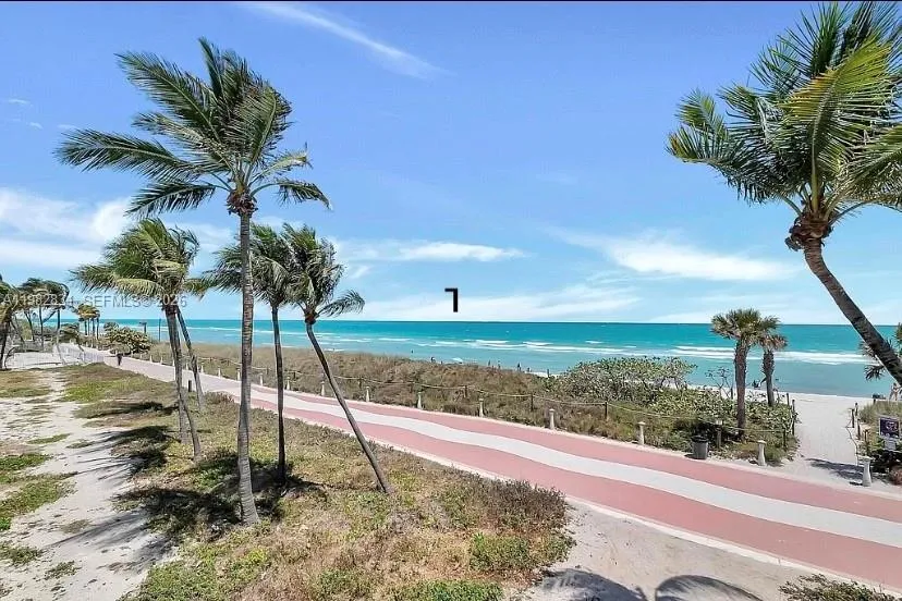 1 bedroom 1 bath for sale at 5401 Collins Ave # 411, Miami Beach FL 33140