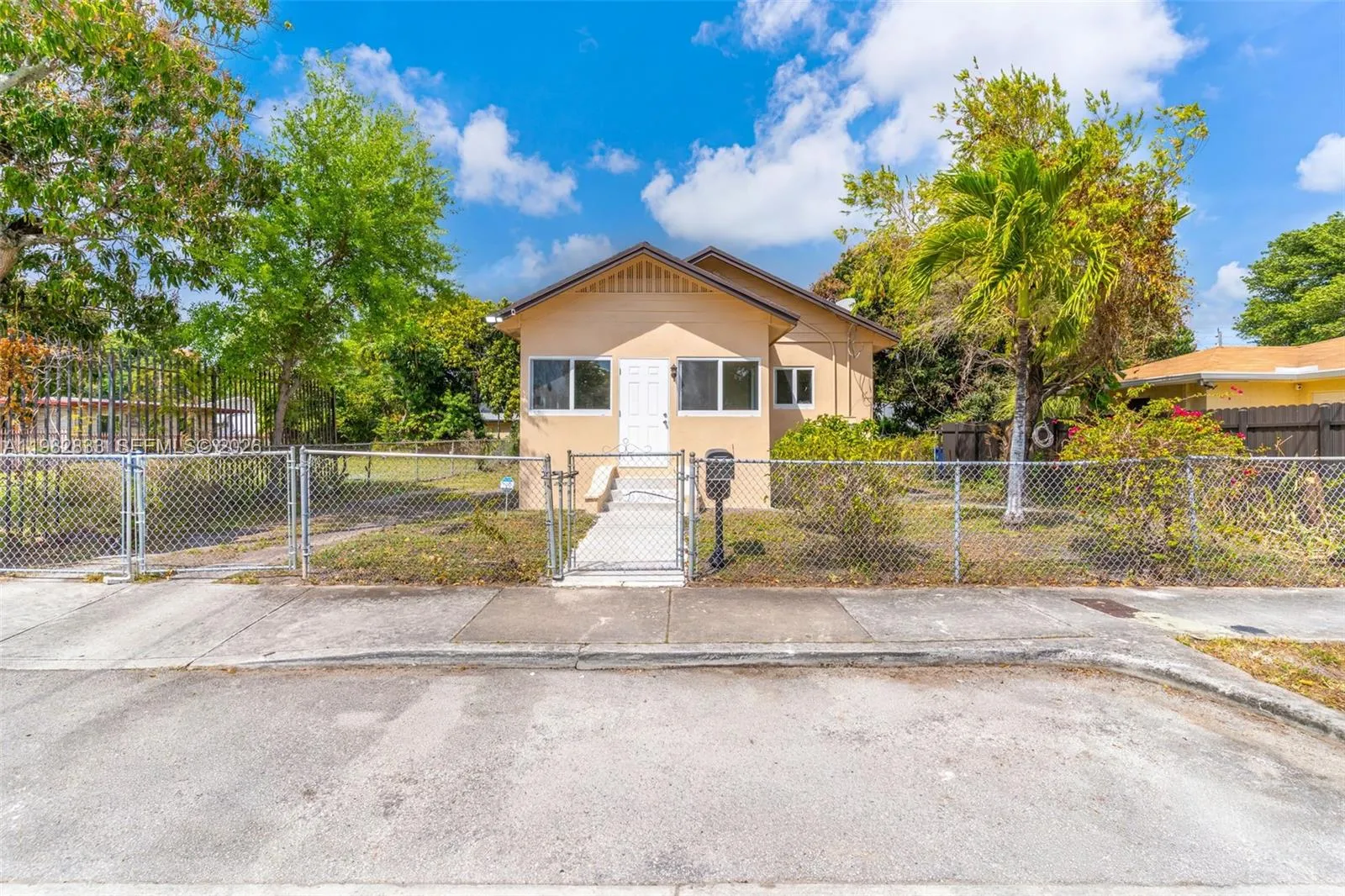 3 bedroom 2 bath for sale at 1521 NW 51st St, Miami FL 33142