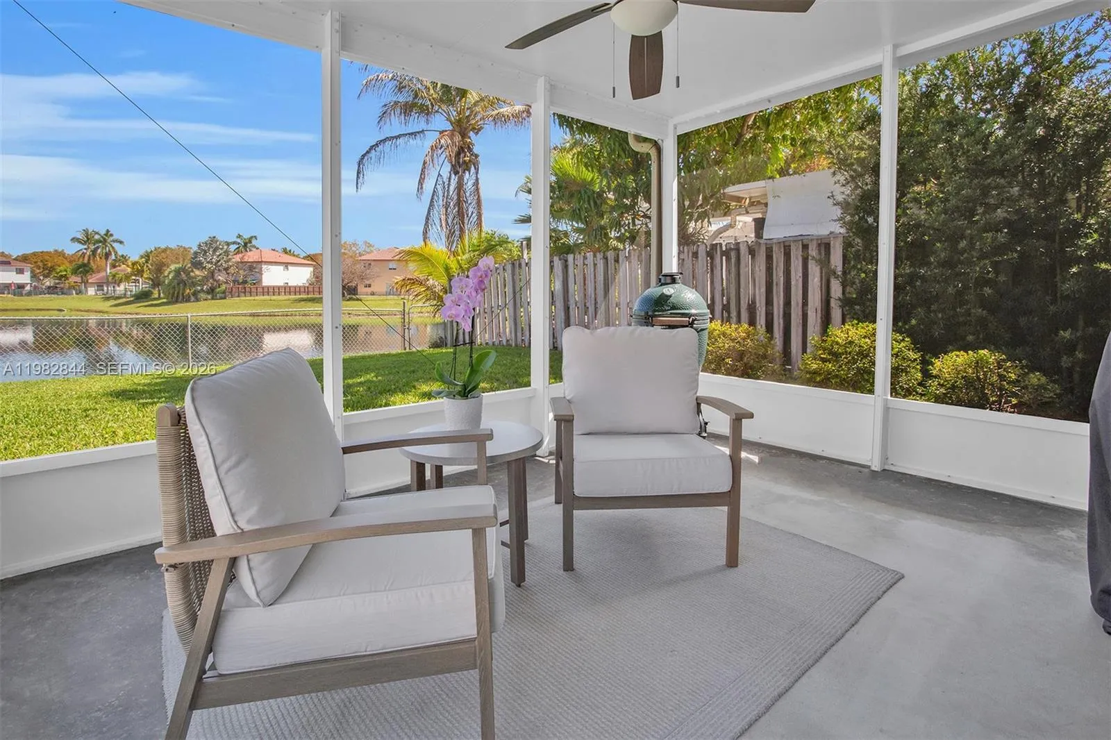 8957 SW 214th St, Cutler Bay FL 33189