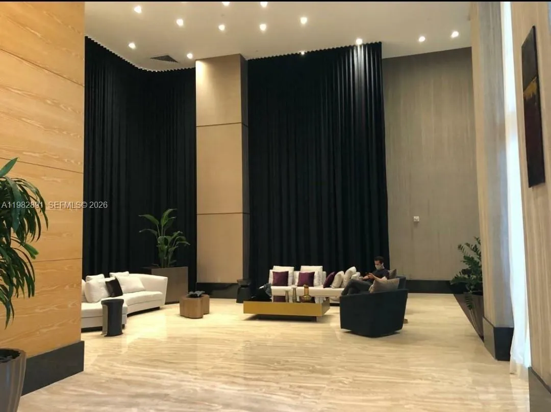 950 N Brickell Bay Dr # 3002, Miami FL 33131