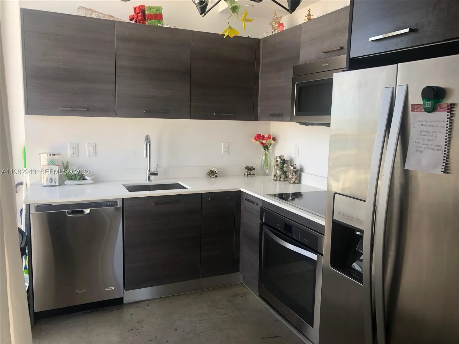 151 SE 1 St # 10, Miami FL 33131