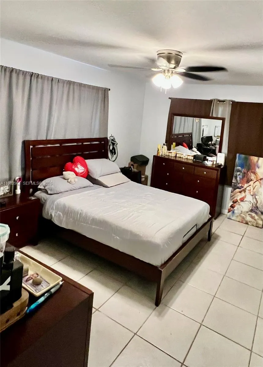 2016 NE 26th St # 2, Wilton Manors FL 33305