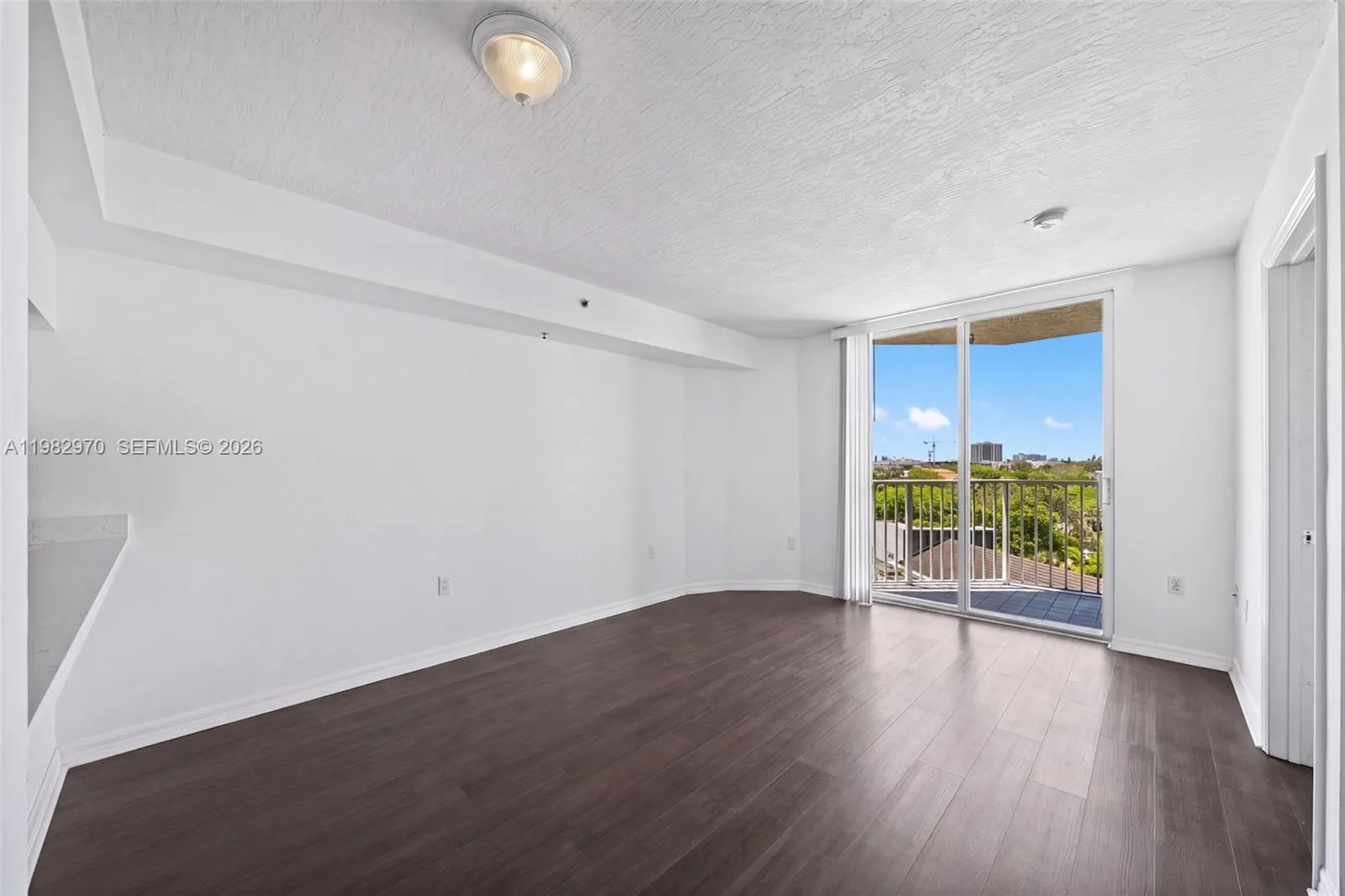 102 SW 6th Ave # 605, Miami FL 33130