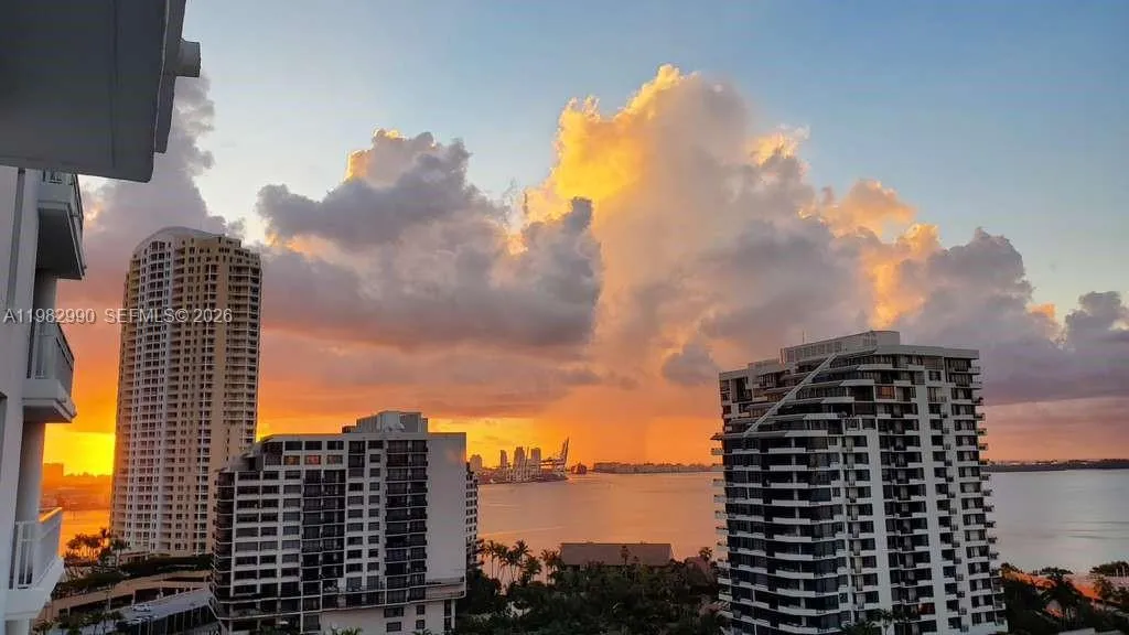 701 Brickell Key Dr. #1611, Miami FL 33131