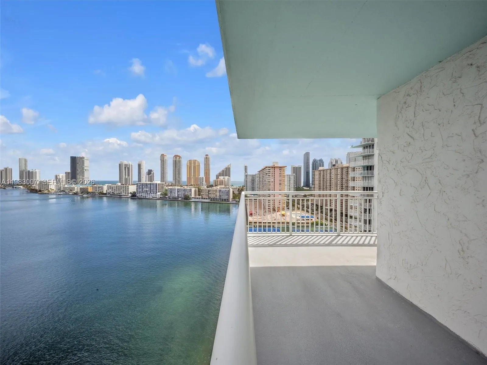 301 174th St # 1818, Sunny Isles Beach FL 33160