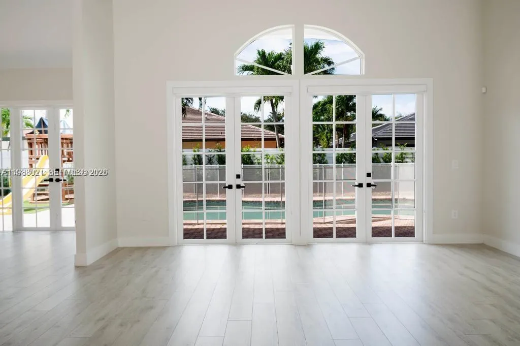 8325 NW 161st Ter # 8325, Miami Lakes FL 33016