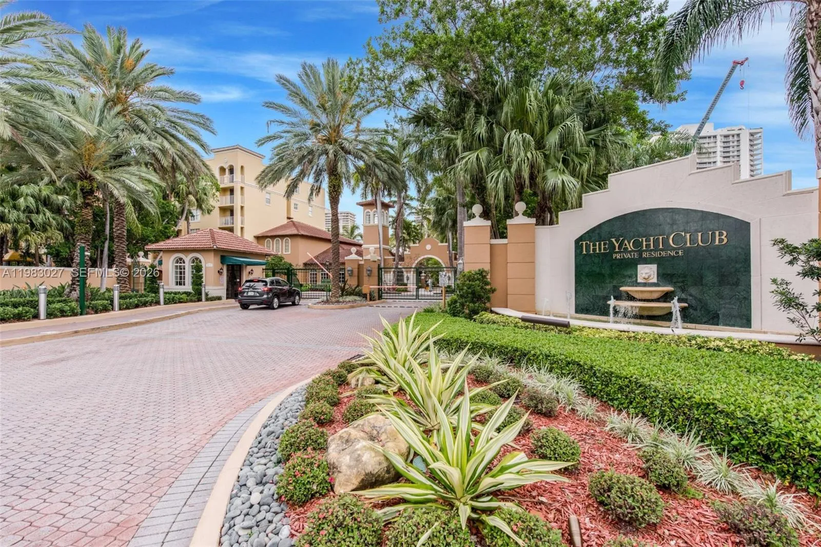 2 bedroom 2 bath for sale at 19999 E Country Club Dr # 1406, Aventura FL 33180