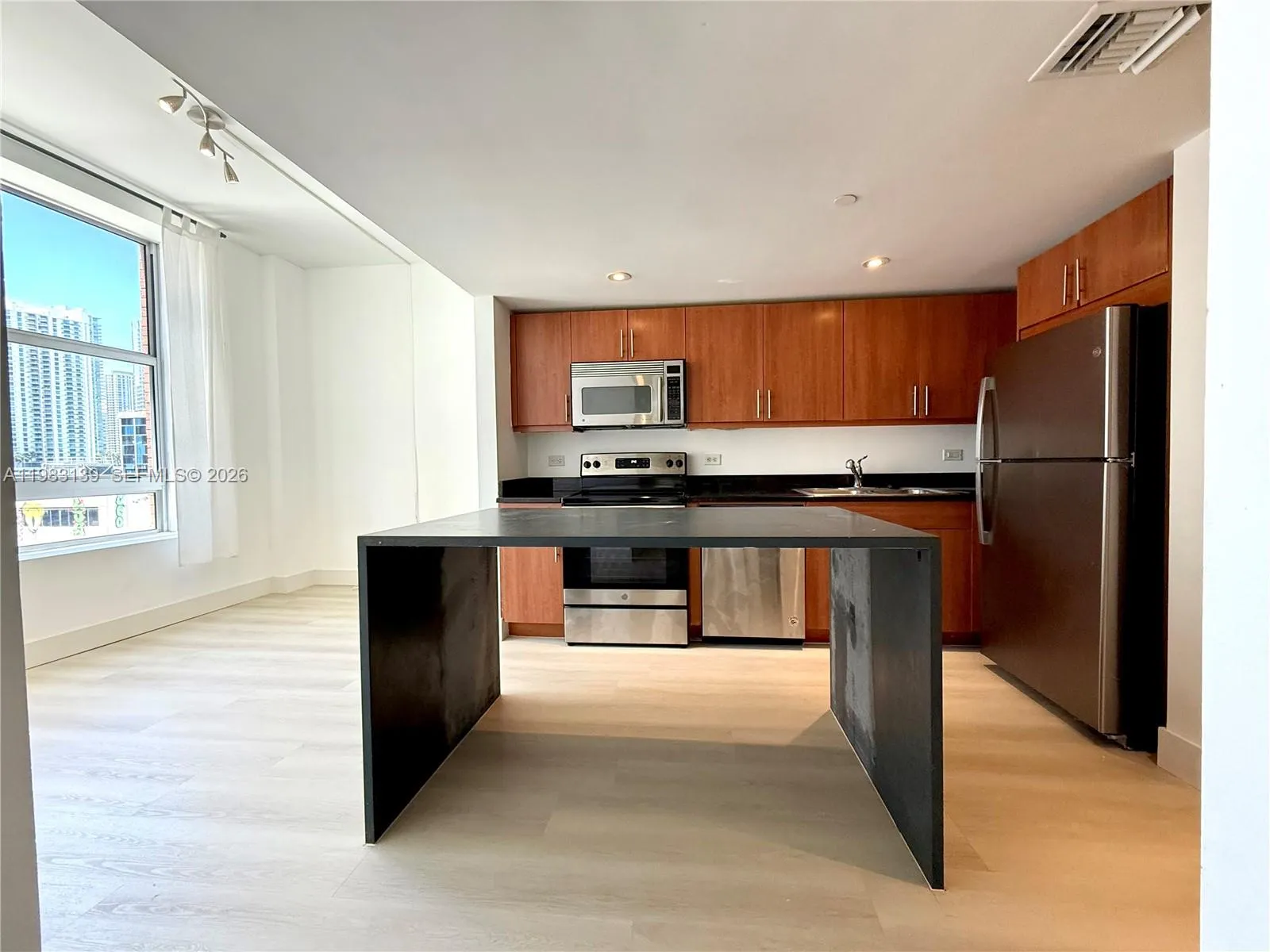 111 E Flagler St # 805, Miami FL 33131