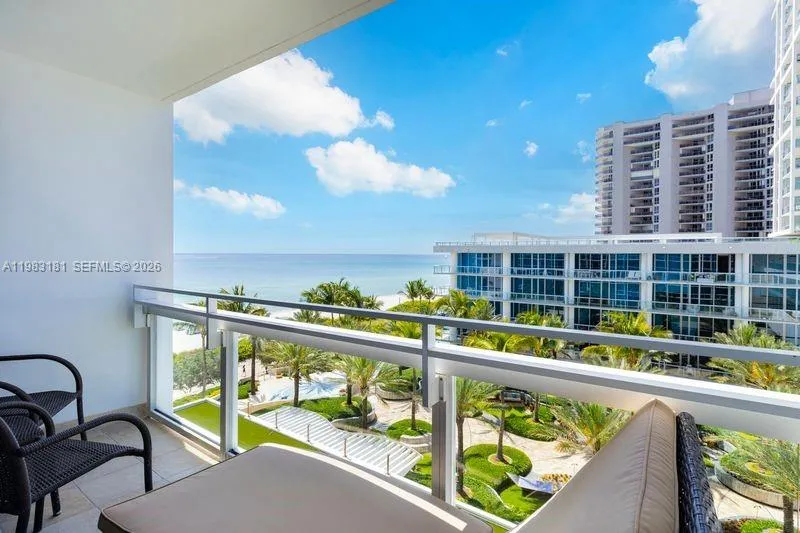 6801 Collins Ave #610 Door # 612, Miami Beach FL 33141
