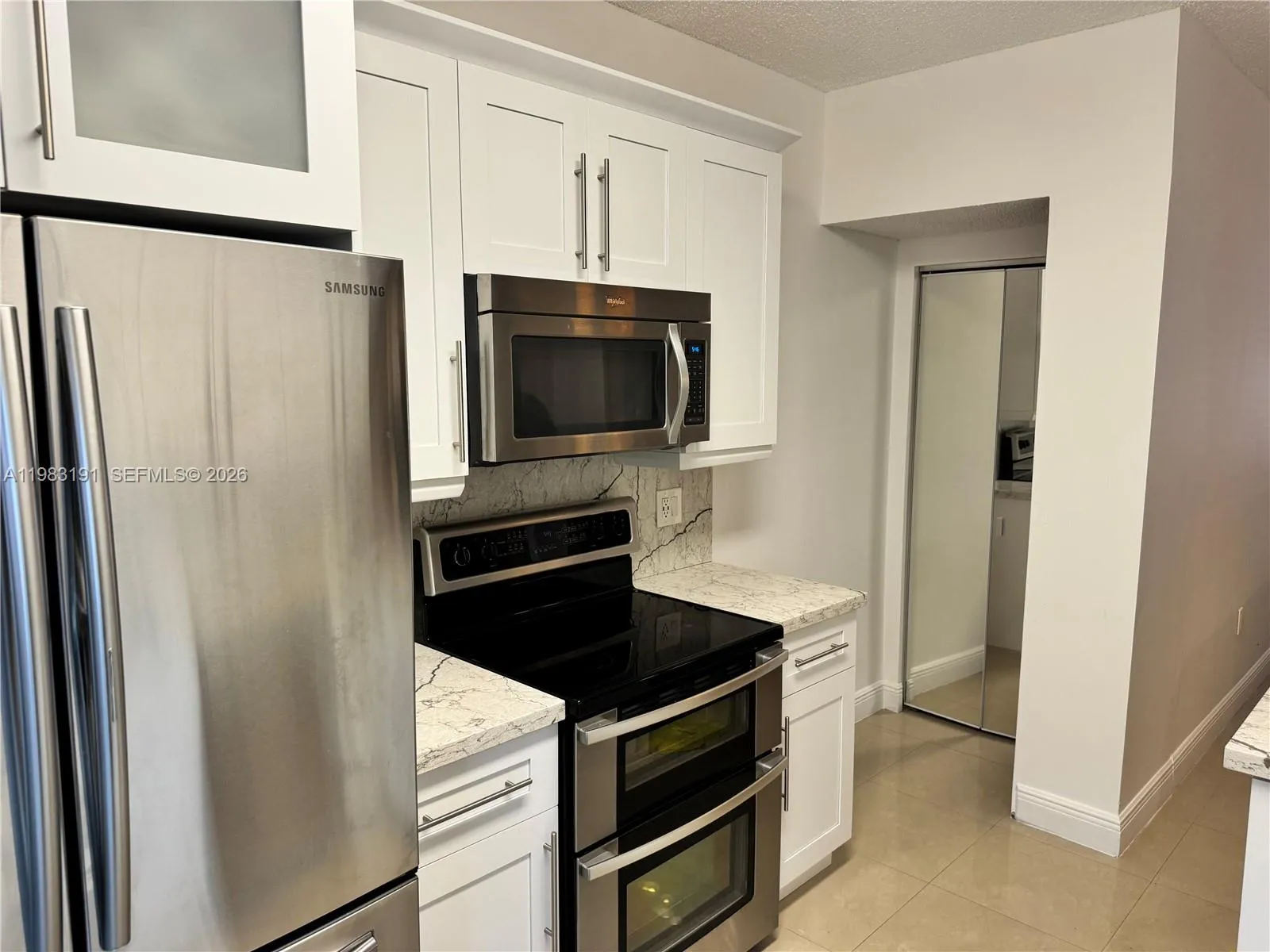 8025 Lake Dr # 102, Doral FL 33166