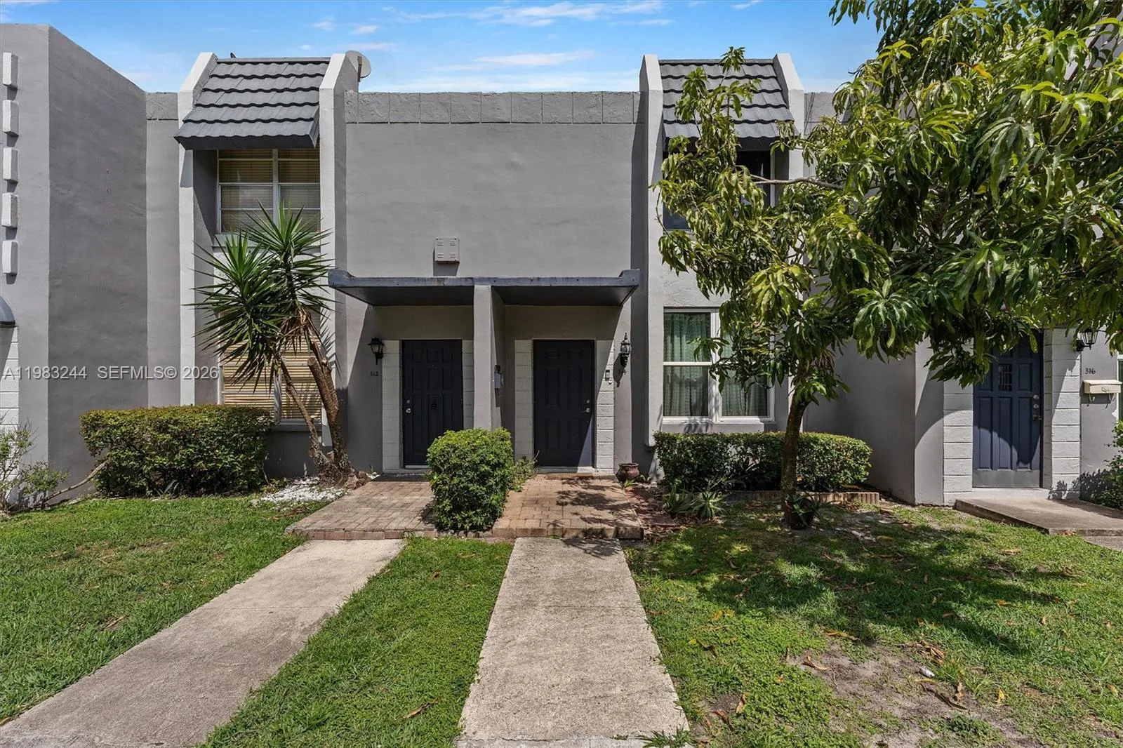 2 bedroom 2 bath for sale at 314 NE 142nd St # 16C, Miami FL 33161