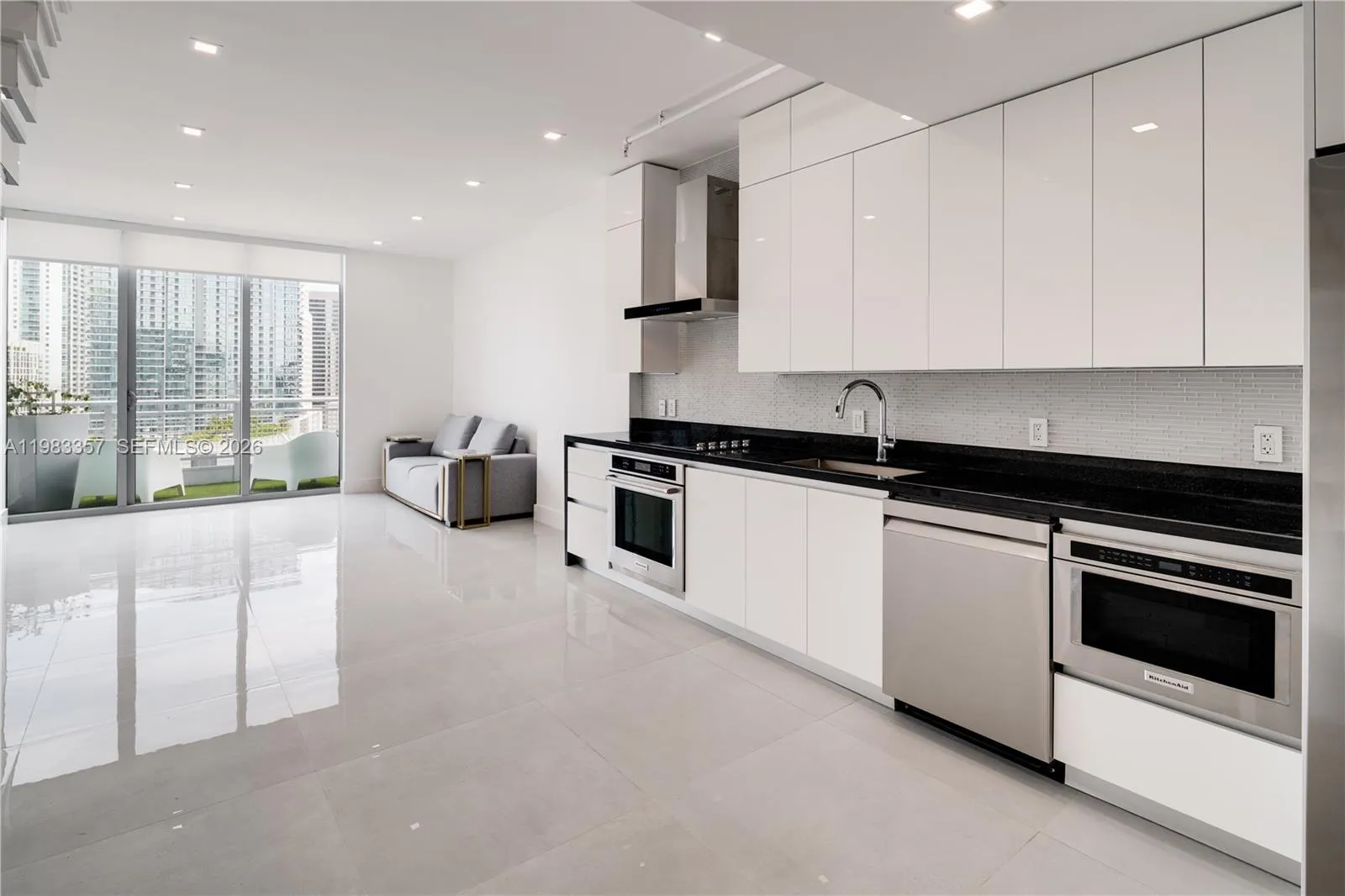 690 SW 1st Ct # 2312, Miami FL 33130