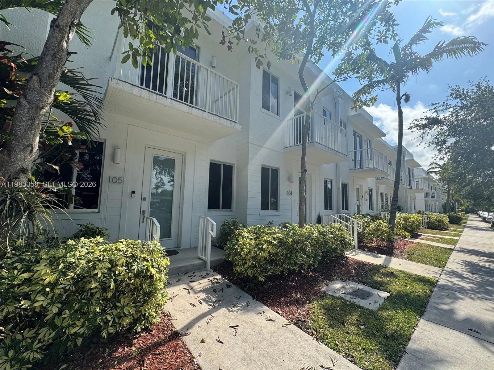 2630 NE 213 St # 105, Miami FL 33180