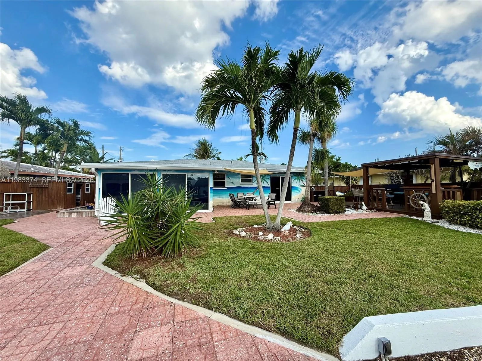 201 SE 3rd Ave, Pompano Beach FL 33060